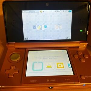 Nintendo 3DS Rose Gold